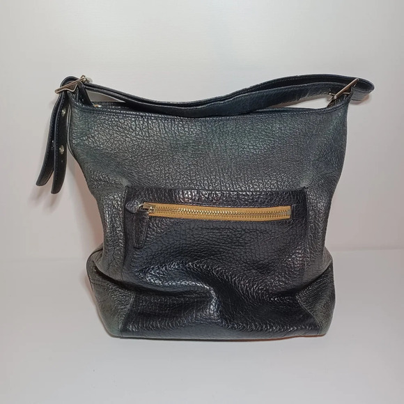 Coach Handbags - Vintage Coach handbag Black Leather F1220-19913 Some Fading see pictures for ref